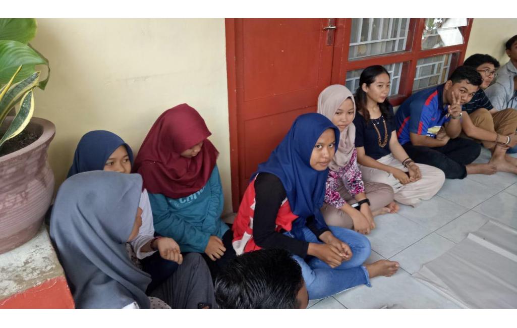 Edukasi Kampanye #pilihbicara di Padang